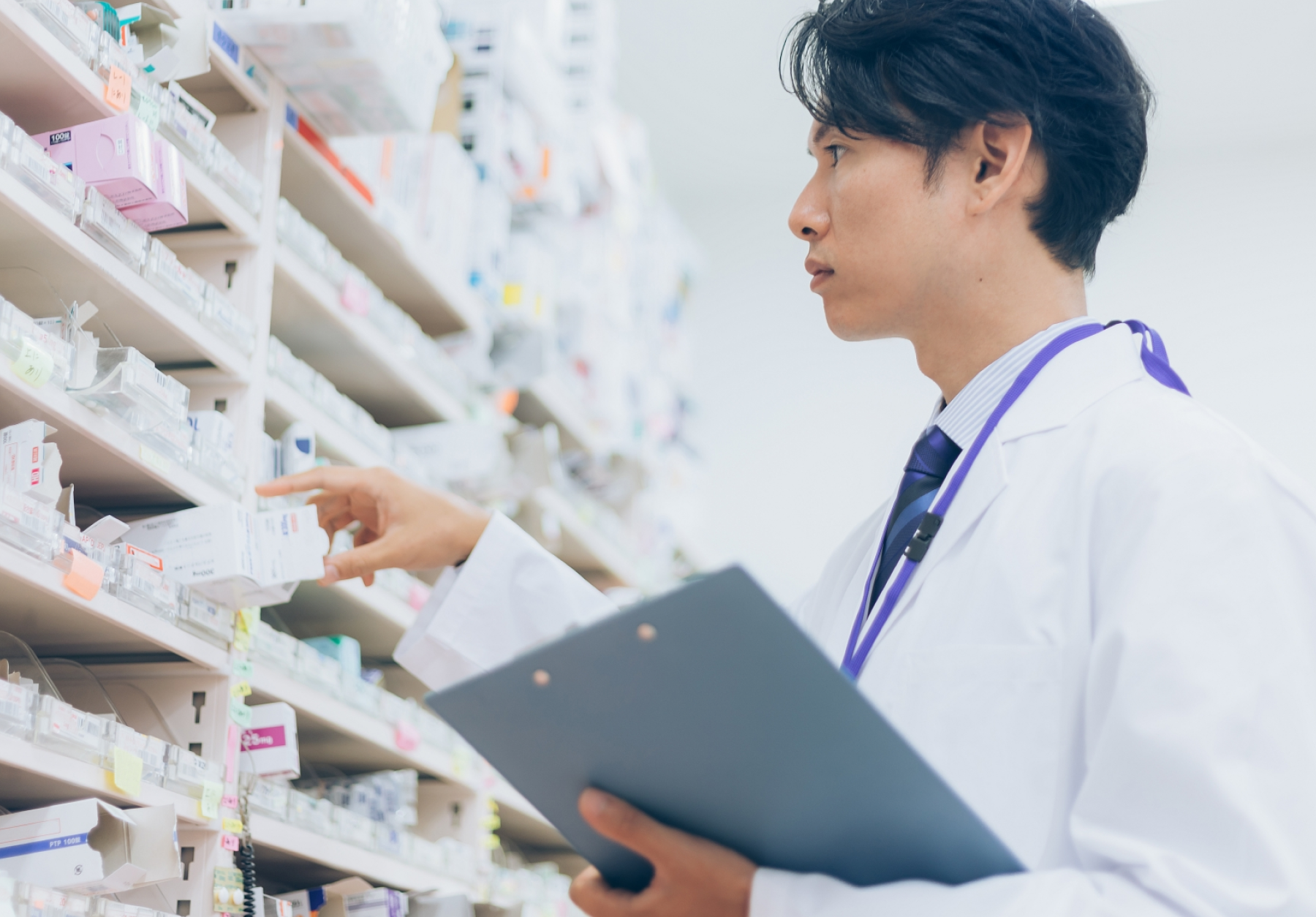 薬剤師男性1